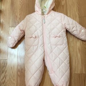 Carter’s 6-9 months snow suit pram suit